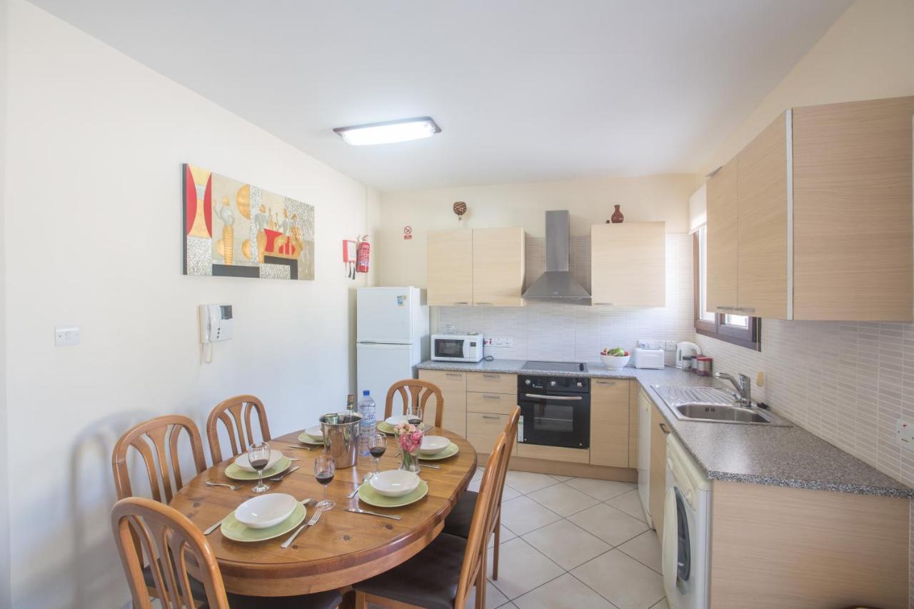 Napiana Apartments Ajía Nápa Kültér fotó