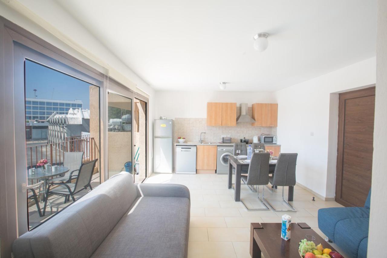 Napiana Apartments Ajía Nápa Kültér fotó