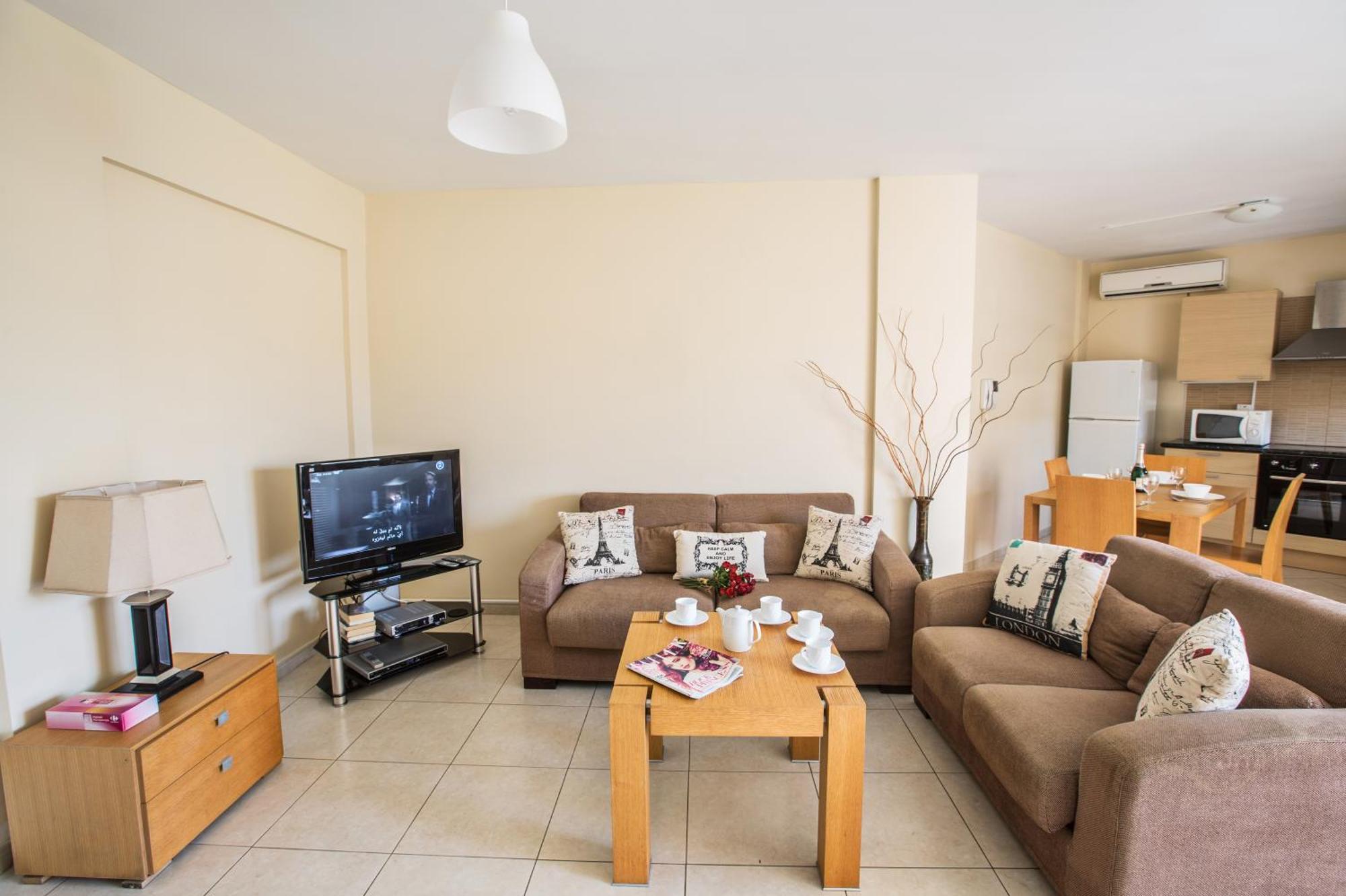 Napiana Apartments Ajía Nápa Szoba fotó