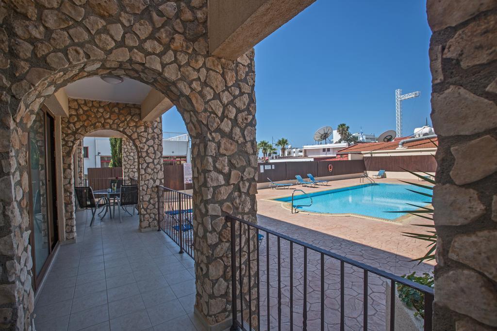 Napiana Apartments Ajía Nápa Kültér fotó