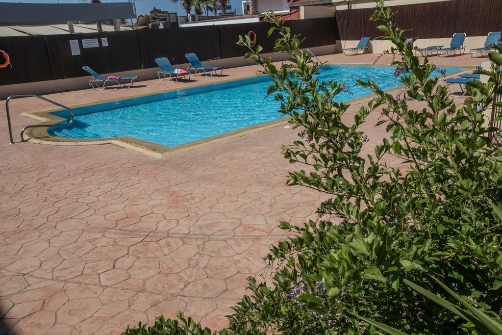 Napiana Apartments Ajía Nápa Kültér fotó