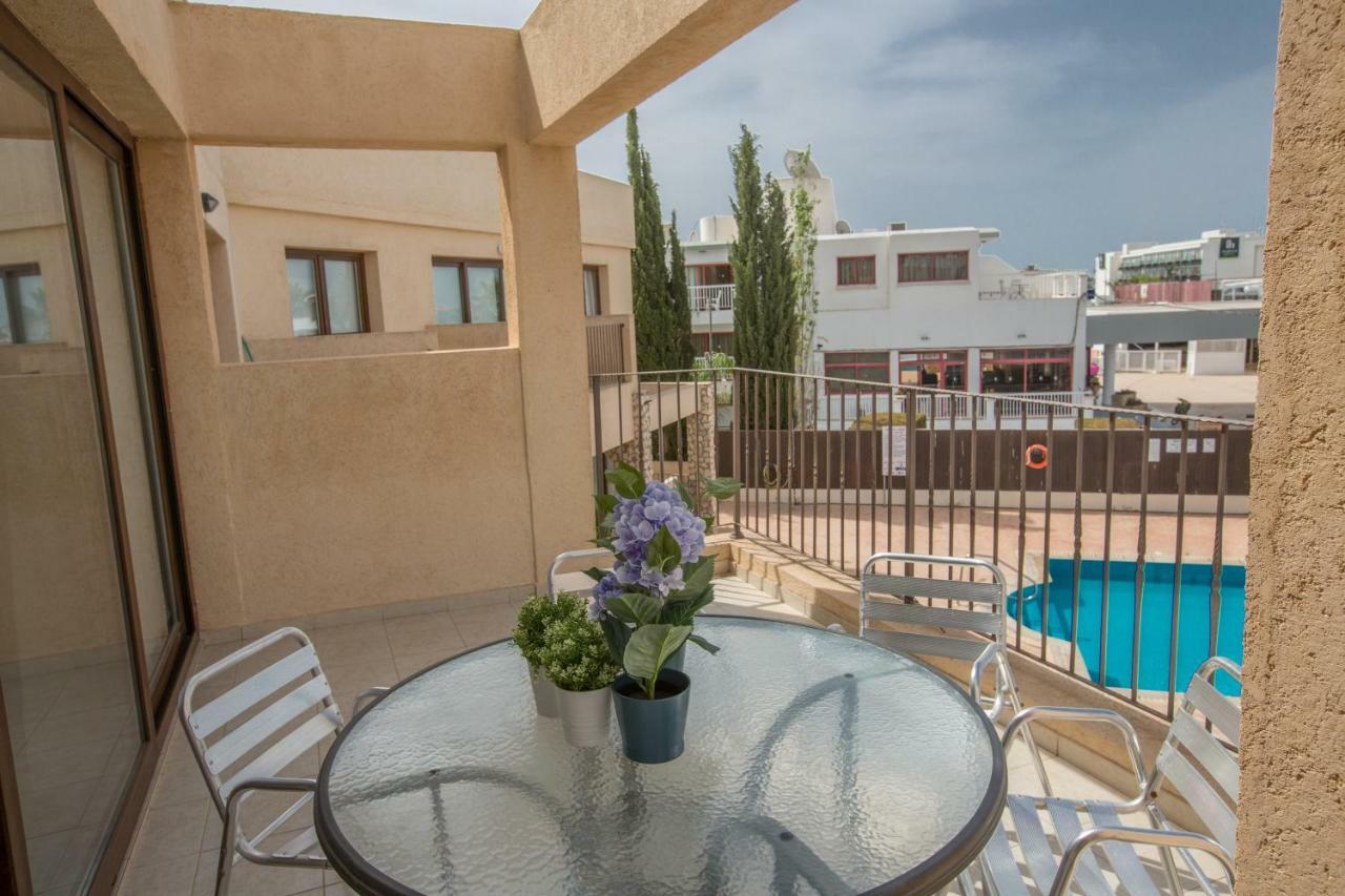 Napiana Apartments Ajía Nápa Kültér fotó